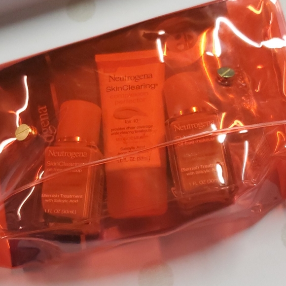 👛3/$15🛍Neutrogena Lot - Picture 6 of 6